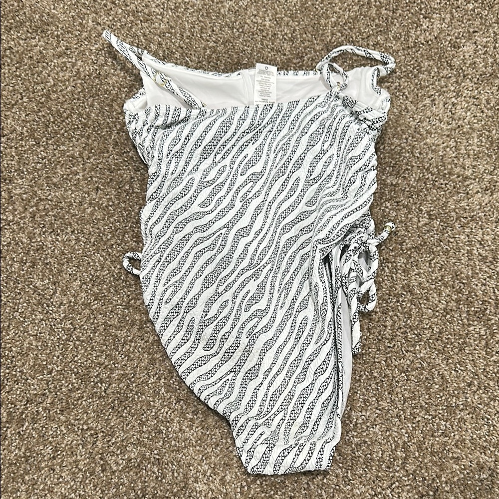 Time and Tru Black and White One Piece Swimsuit - Picture 3 of 3